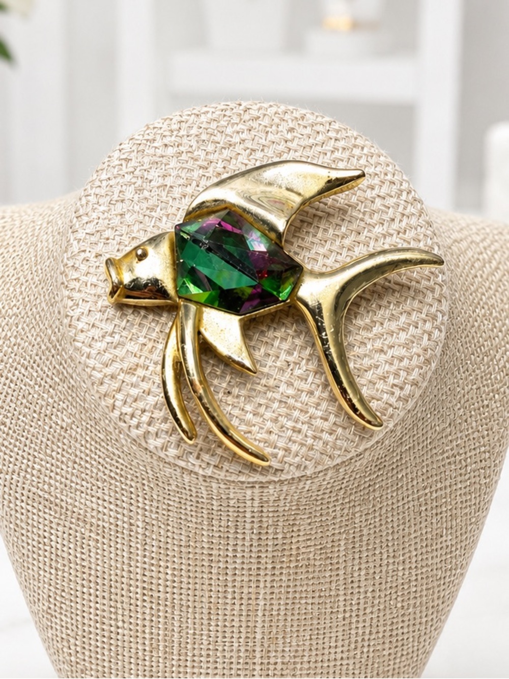 Vintage Sarah Conventry Stamped Brooch